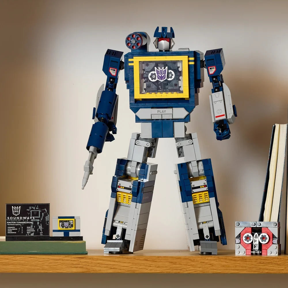 LEGO Icons - Transformers: Soundwave - 10358