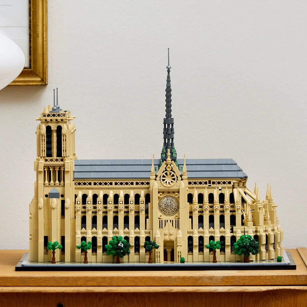 LEGO Architecture - Notre-Dame van Parijs - 21061