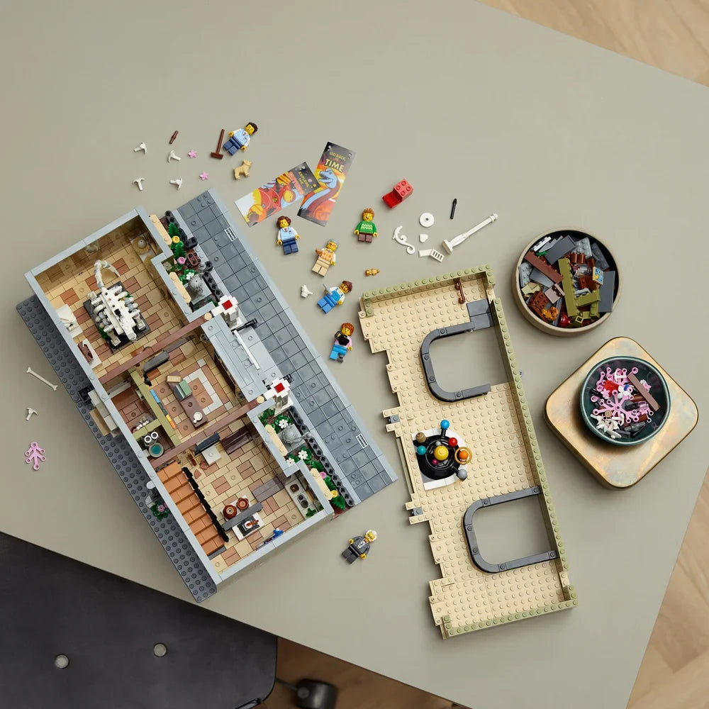 LEGO Icons - Natuurhistorisch museum - 10326