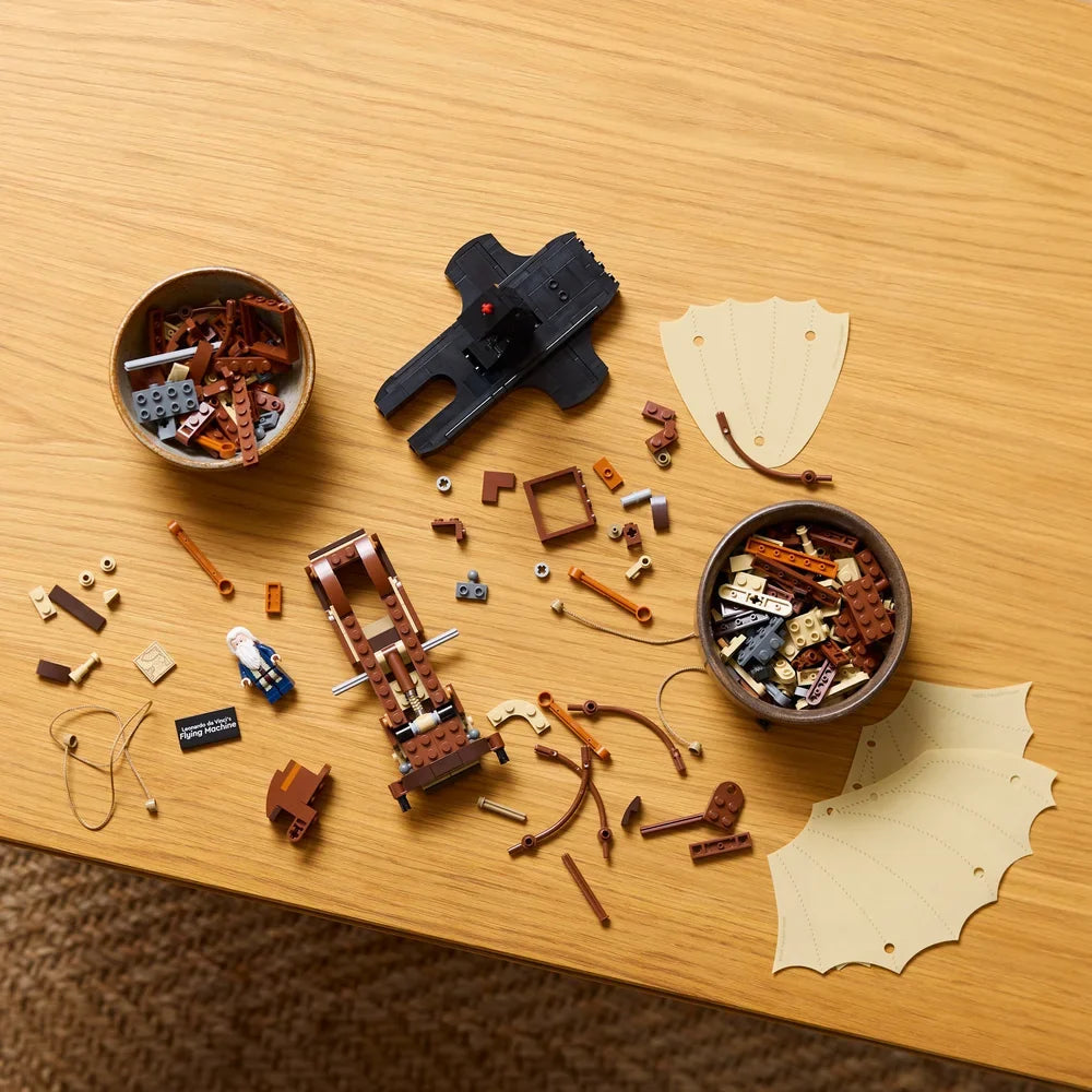 LEGO Icons - De vliegmachine van Leonardo da Vinci - 10363